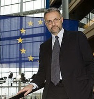El europarlamentario Mario Mauro.