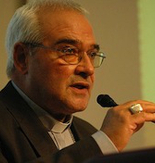 Monseñor Luigi Negri.