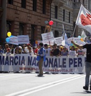 La ''Marcha por la vida'' en Roma el 12 de mayo.