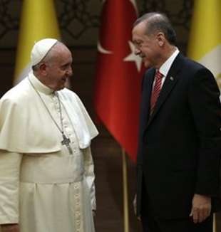 El Papa Francisco con el presidente turco Erdogan.