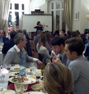 La cena por los cristianos iraquíes en París.