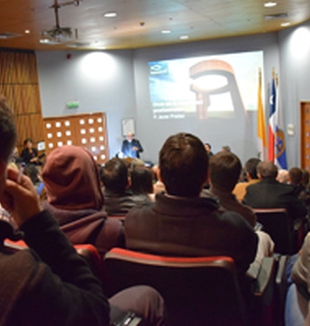 La conferencia de Javier Prades en Chile.