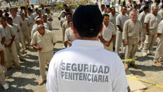 Presos de la cárcel mexicana de Islas Marías