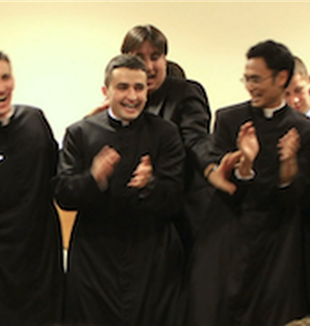 Sacerdotes de la Fraternidad San Carlos