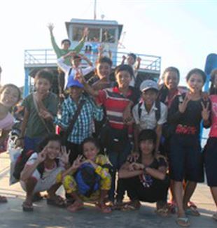 Algunos chicos de Kdol, Camboya.