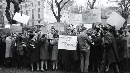 Milán, 1967. Manifestación contra la subida de las tasas universitarias