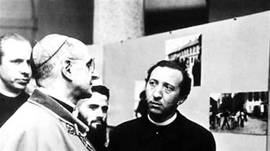 El entonces cardenal Montini con don Giussani
