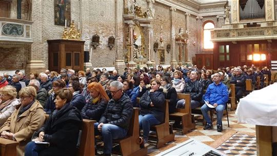Asamblea en la iglesia de Ognissanti en Pellestrina, el domingo 17 de noviembre