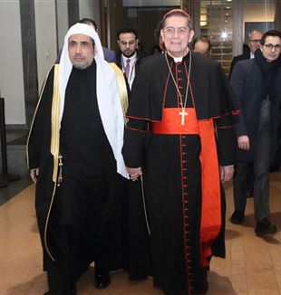Muhammad Bin Abdul Karim Al-Issa y el cardenal Miguel Àngel Ayuso Guixot