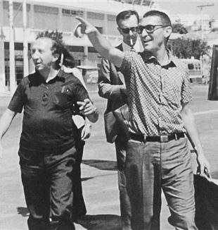 Por la izquierda: don Giussani, Francesco Ricci y Pigi Bernareggi. Sao Paulo, Brasil, 1974 (©Fraternità di CL)