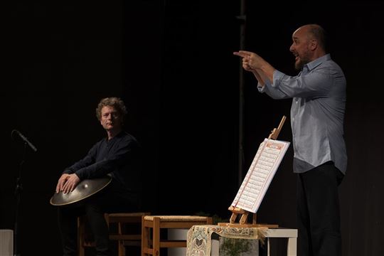 Una escena de ''Pierre y Mahoma'', el espectáculo firmado por Adrien Candiard