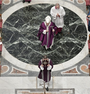 El papa Francisco en la misa del Miércoles de ceniza