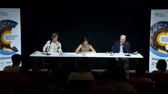 Fabio Cantelli, Caterina Pulcinella y Carmine Di Martino en la presentación del libro de don Giussani (foto Pino Franchino)