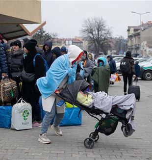 Refugiados ucranianos en la estación de Przemyśl (Foto: © Hesther Ng/ZUMA Press/ANSA)