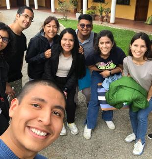 Algunos universitarios de Perú durante los ejercicios espirituales 