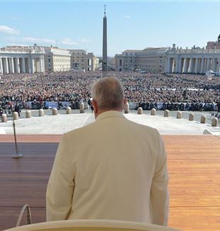 El papa Francisco en la plaza de San Pedro (Foto: Catholic Press Photo)
