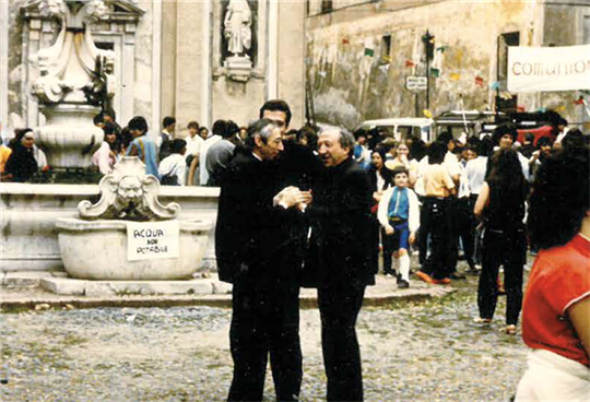 Con don Giussani durante una peregrinación a Savona en 1983