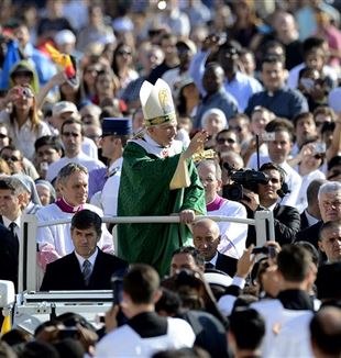 Benedicto XVI el día de la apertura del Año de la Fe, 11 de octubre de 2012 (Catholic Press Photo)