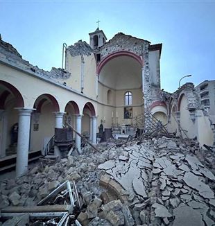 Una iglesia destruida en Alepo