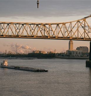 Puente sobre el Mississippi en Baton Rouge (Lousiana - Unsplash/Vladimir Oprisko)