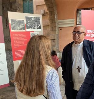 Monseñor Juan Carlos Bravo Salazar visita la exposición sobre José Gregorio Hernández